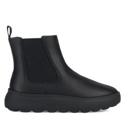 Botki Geox. Czarne botki Geox, bez wzorów, bez obcasa, na płaskiej podeszwie, bez zapięcia. Za 339.99 zł.