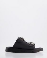 CZARNE KLAPKI Z KLAMRAMI 35421236 BLACK. Czarne klapki Venezia, bez wzorów, ze skóry, bez obcasa, bez zapięcia. Za 179.00 zł.