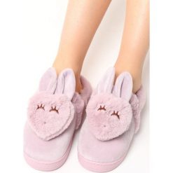 Jasnoróżowe Kapcie Hearty Hare. Czerwone kapcie Born2be, z materiału. Za 34.99 zł.
