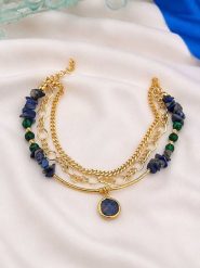 L'Atelier de Gaia Pozłacana bransoletka z lapis lazuli na kostkę rozmiar: onesize. Niebieskie bransoletki L'Atelier de Gaia, z lazurytem, pozłacane. Za 42.95 zł.