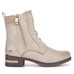 Botki Mustang. Brązowe botki Mustang, bez wzorów, bez obcasa, na płaskiej podeszwie, bez zapięcia. Za 258.99 zł.