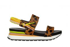 Sandały Gioseppo Leverett Leopard 602211, Wielokolorowy, Skóra naturalna - 37. Sandały Gioseppo, bez wzorów, ze skóry, sportowe, bez obcasa, bez zapięcia. W wyprzedaży za 179.10 zł.