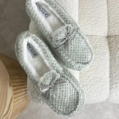 Szare kapcie damskie Vinceza 19951. Szare kapcie VINCEZA, bez wzorów, z materiału. Za 59.00 zł.