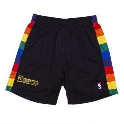Szorty Denver Nuggets. Czarne szorty Mitchell & Ness, bez wzorów, sportowe. Za 375.00 zł.