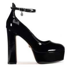 Czółenka Nine West. Czarne czółenka Nine West, bez wzorów, bez obcasa, bez zapięcia. Za 249.99 zł.