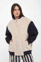 Kurtka damska bejsbolówka wełniana Ellisse WEEKEND MAX MARA. Kurtki Weekend Max Mara, bez wzorów, z wełny, bez kaptura. Za 2,799.00 zł.