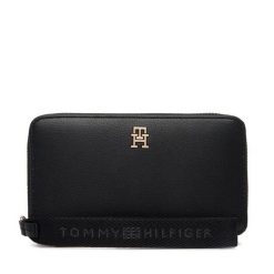 Portfel Tommy Hilfiger. Czarne portfele Tommy Hilfiger, bez wzorów. Za 269.99 zł.