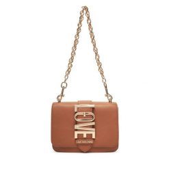 Torebka LOVE MOSCHINO. Brązowe kopertówki Love Moschino, bez wzorów, wizytowe, bez dodatków. Za 529.99 zł.