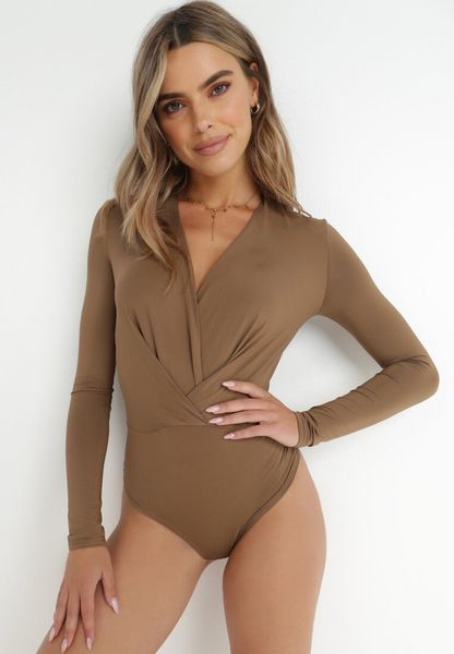 Brązowe Body Candletree. Brązowe body i gorsety Born2be, z aplikacjami, z jeansu, bez ramiączek. Za 49.99 zł.