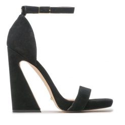 Sandały Guess. Czarne sandały Guess, z aplikacjami, bez obcasa, na słupku, bez zapięcia. Za 419.99 zł.