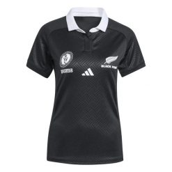 Kurtka domowa damska Black Ferns Mistrzostwa Świata 2025. Czarne kurtki adidas, bez wzorów, sportowe, bez kaptura. Za 428.00 zł.