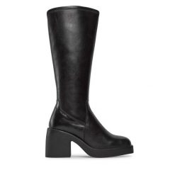 Kozaki Pieces. Czarne kozaki Pieces, bez wzorów, bez obcasa, na słupku, bez zapięcia. Za 599.99 zł.