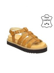 Bullboxer Skórzane sandały w kolorze jasnobrązowym rozmiar: 40. Brązowe sandały Bullboxer, bez wzorów, klasyczne, z otwartym noskiem, bez obcasa, bez zapięcia. Za 233.33 zł.