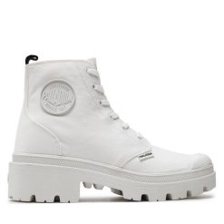 Trapery Palladium. Białe traperki Palladium, bez wzorów, bez obcasa, bez zapięcia. Za 329.99 zł.