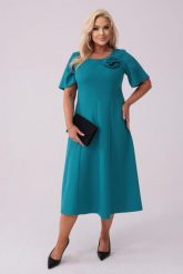 Elegancka sukienka Doris na wesele w odcieniach zieleni PLUS SIZE XXL. Zielone sukienki Moda Size Plus Iwanek, na imprezę, plus size, bez wzorów, z elastanu, eleganckie, bez kołnierzyka, plus size, bez ramiączek, midi, rozkloszowane. Za 349.90 zł.
