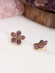 Pierres de Jade Pozłacane kolczyki-wkrętki z ametystami i cyrkoniami rozmiar: onesize. Różowe kolczyki Pierres de Jade, z ametystem, pozłacane. Za 43.99 zł.