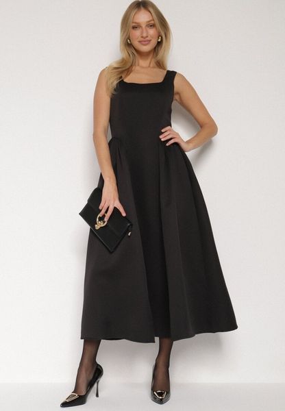 Czarna Rozkloszowana Sukienka na Szerokich Ramiączkach Reterna. Czarne sukienki Born2be, na imprezę, l, bez wzorów, eleganckie, bez kołnierzyka, bez ramiączek, mini, rozkloszowane. Za 159.99 zł.