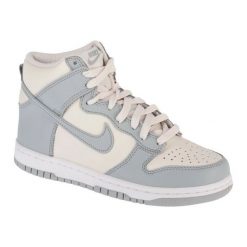 Buty Nike Dunk High Bg DB2179-009 białe. Białe buty treningowe bez wzorów, z gumy, bez zapięcia. Za 644.98 zł.