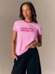 4F T-shirt regular z nadrukiem damski - różowy XS. Czerwone t-shirty 4f, l, bez wzorów, z materiału, bez kołnierzyka, bez ramiączek. Za 59.99 zł.