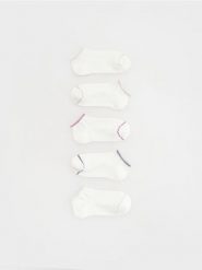 Skarpetki stopki 5 pack - złamana biel. Skarpetki Reserved, bez wzorów. Za 49.99 zł.