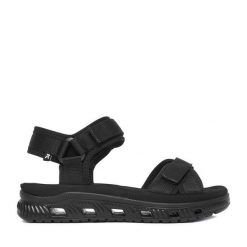 Sandały Rieker. Czarne sandały Rieker, bez wzorów, bez obcasa, na płaskiej podeszwie, bez zapięcia. Za 349.99 zł.