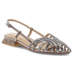 Sandały damskie Alma En Pena, cholewka ze skóry ekologicznej z ażurowym wykończeniem ozdobionym błyszczącymi kryształkami zapięcie na pasek wokół pię. Szare sandały Alma En Pena, w ażurowe wzory, ze skóry ekologicznej, bez obcasa, bez zapięcia. Za 521.90 zł.