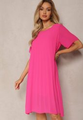 Fuksjowa Plisowana Sukienka o Rozkloszowanym Kroju Orxiala. Czerwone sukienki Renee, s, bez wzorów, eleganckie, bez kołnierzyka, bez ramiączek, mini, rozkloszowane. W wyprzedaży za 63.99 zł.