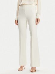 ViCOLO Spodnie materiałowe TB0079 Écru Regular Fit. Spodnie materiałowe ViCOLO, bez wzorów, z materiału. Za 119.99 zł.