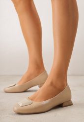 Beżowe Czółenka w Stylu Retro ze Skórzaną Wkładką Faylina. Brązowe czółenka Renee, bez wzorów, z jeansu, eleganckie, bez obcasa, na płaskiej podeszwie, bez zapięcia. Za 159.99 zł.