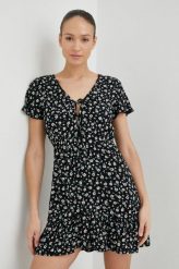 Billabong sukienka kolor czarny mini prosta. Czarne sukienki Billabong, na co dzień, l, bez wzorów, z tkaniny, bez kołnierzyka, bez ramiączek, mini, proste. Za 319.99 zł.