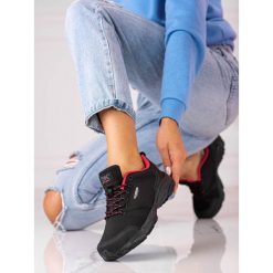 Buty trekkingowe damskie DK czarno czerwone czarne. Czarne buty trekkingowe z materiału, bez zapięcia. Za 197.04 zł.