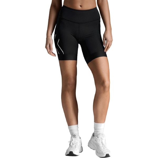 Spodenki triathlonowe damskie 2XU Core Tri 6". Czarne szorty 2XU, bez wzorów, z elastanu, rowerowe. Za 369.99 zł.