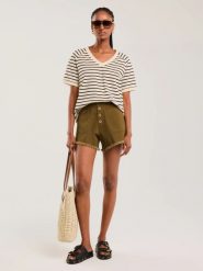 Szorty damskie z surowym wykoŅczeniem khaki Gusti 303. Zielone szorty BIG STAR, bez wzorów, z jeansu, boho. Za 159.99 zł.