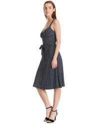 Vive Maria Sukienka "Summer Sailor" w kolorze granatowym rozmiar: XXL. Niebieskie sukienki Vive Maria, xxl, bez wzorów, z tkaniny, bez kołnierzyka, bez ramiączek, midi. Za 127.65 zł.
