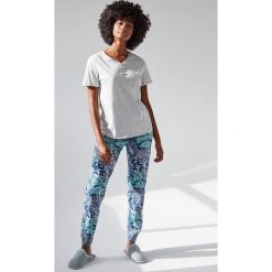 Women'secret T-shirt piżamowy kolor beżowy bawełniana. Szare piżamy women'secret, l, bez wzorów, z bawełny, bez kołnierzyka, bez ramiączek, krótkie. W wyprzedaży za 49.99 zł.