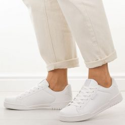 Białe półbuty damskie American Club Rl153. Białe buty sportowe lifestyle American CLUB, na jesień, bez wzorów, z jeansu, klasyczne, z okrągłym noskiem, bez obcasa, na płaskiej podeszwie. Za 169.00 zł.