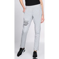 Jasnoszare Spodnie Dresowe Drama. Spodnie dresowe marki bonprix. Za 54.99 zł.