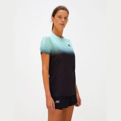 Damska lekka koszulka do biegania HYDRAPRO. Zielone t-shirty sportowe BODYCROSS, l, bez wzorów, z materiału, bez ramiączek, do biegania. W wyprzedaży za 193.99 zł.