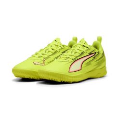 Młodzieżowe buty piłkarskie ULTRA 6 PLAY TT PUMA. Czarna buty do biegania Puma, bez wzorów, bez zapięcia, do biegania. Za 199.00 zł.