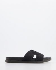 KLAPKI DAMSKIE 832902 NERO. Klapki Venezia, bez wzorów, bez obcasa, bez zapięcia. Za 139.00 zł.