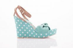 Sandały Dijean 753 517 Nap. Green-Honey, Zielony, Materiał - 39. Zielone sandały Dijean, bez wzorów, z materiału, bez obcasa, na koturnie, bez zapięcia. W wyprzedaży za 26.10 zł.