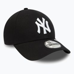Czapka z daszkiem New Era Repreve 9Forty New York Yankees. Czarne czapki z daszkiem New Era, bez wzorów. Za 99.99 zł.