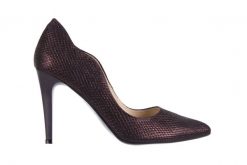 Szpilki Bayla-097 W7001-221 Fiolet Metalic, Skóra naturalna - 36. Fioletowe szpilki Bayla, bez wzorów, ze skóry, klasyczne, bez obcasa, na szpilce, bez zapięcia. W wyprzedaży za 89.10 zł.