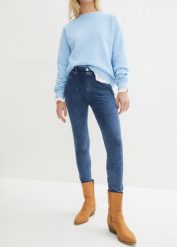 Legginsy w optyce dżinsowych. Niebieskie legginsy bonprix, bez wzorów, z jeansu. Za 189.99 zł.