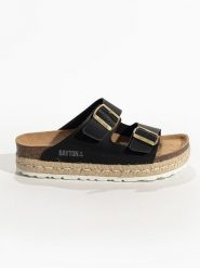 BAYTON Klapki "Olympe" w kolorze czarnym rozmiar: 40. Czarne klapki Bayton, bez wzorów, klasyczne, z otwartym noskiem, bez obcasa, bez zapięcia. Za 229.95 zł.