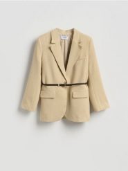 Marynarka z paskiem - beżowy. Brązowe marynarki i żakiety Reserved, l, bez wzorów, z tkaniny, bez ramiączek. Za 229.99 zł.