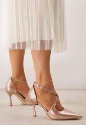 Szampańskie Szpilki VICES z Paskami w Kształcie X i Skórzaną Wkładką Arriedine. Żółte szpilki Born2be, bez wzorów, eleganckie, bez obcasa, na szpilce, bez zapięcia. Za 89.99 zł.