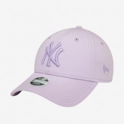 Czapka z daszkiem do baseballa New Era New York Yankees. Czapki z daszkiem New Era, bez wzorów, z bawełny, sportowe. W wyprzedaży za 99.99 zł.