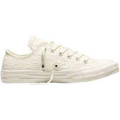 Buty sportowe Converse Chuck Taylor All Star. Brązowe buty treningowe Converse, bez wzorów, z materiału, bez zapięcia. Za 590.00 zł.