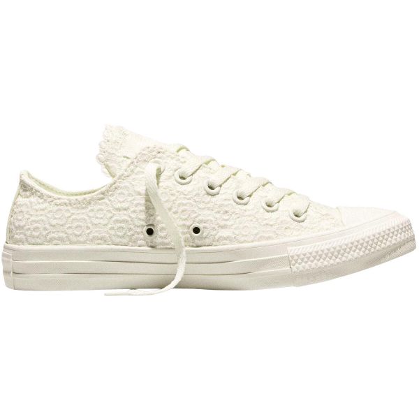Buty sportowe Converse Chuck Taylor All Star. Brązowe buty treningowe Converse, bez wzorów, z materiału, bez zapięcia. Za 590.00 zł.